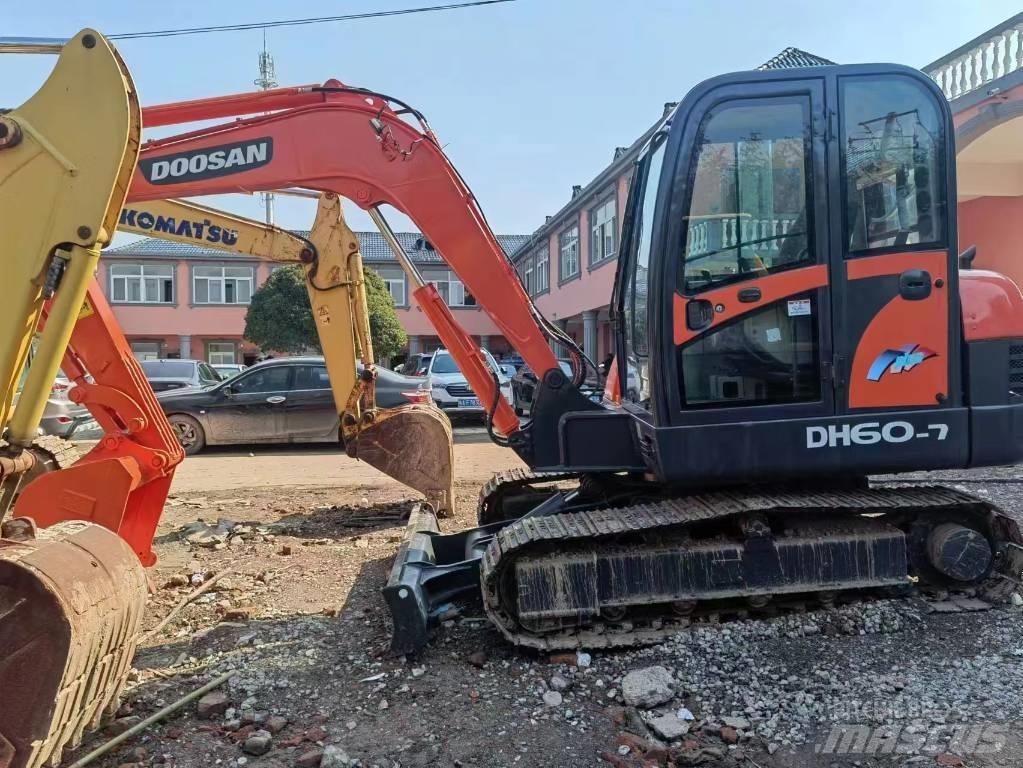 Doosan DH 60-7 حفارات صغيرة أقل من 7 طن (حفارات صغيرة)