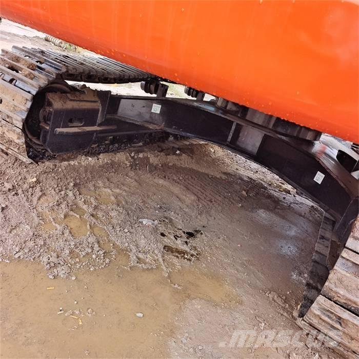 Doosan DX 340 LC حفارات زحافة