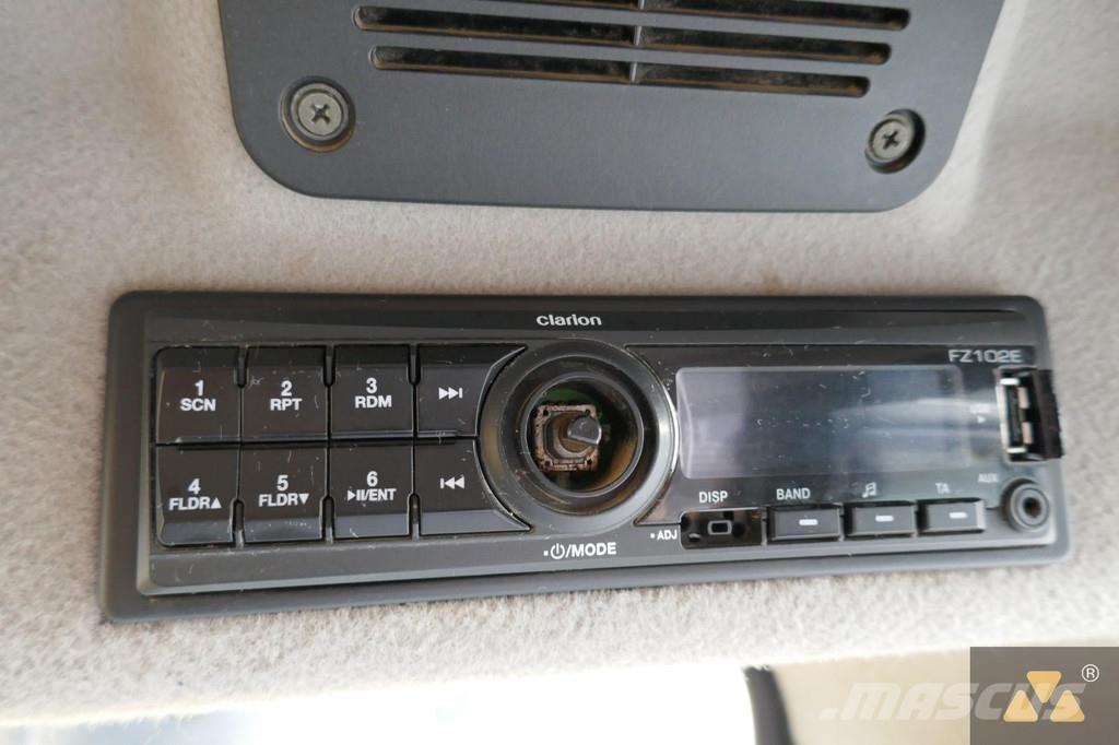 CAT 330FL حفارات زحافة