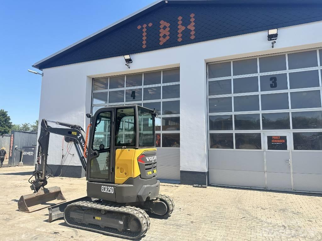 Volvo ECR 25 D حفارات صغيرة أقل من 7 طن (حفارات صغيرة)