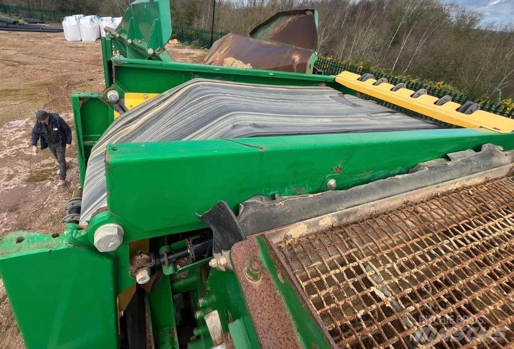 McCloskey R155 أجهزة فحص متنقلة