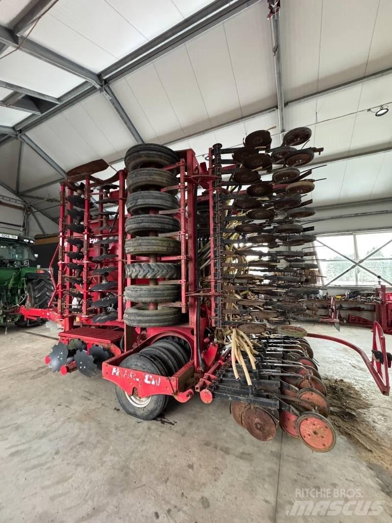 Horsch Pronto 8 DC مثاقيب