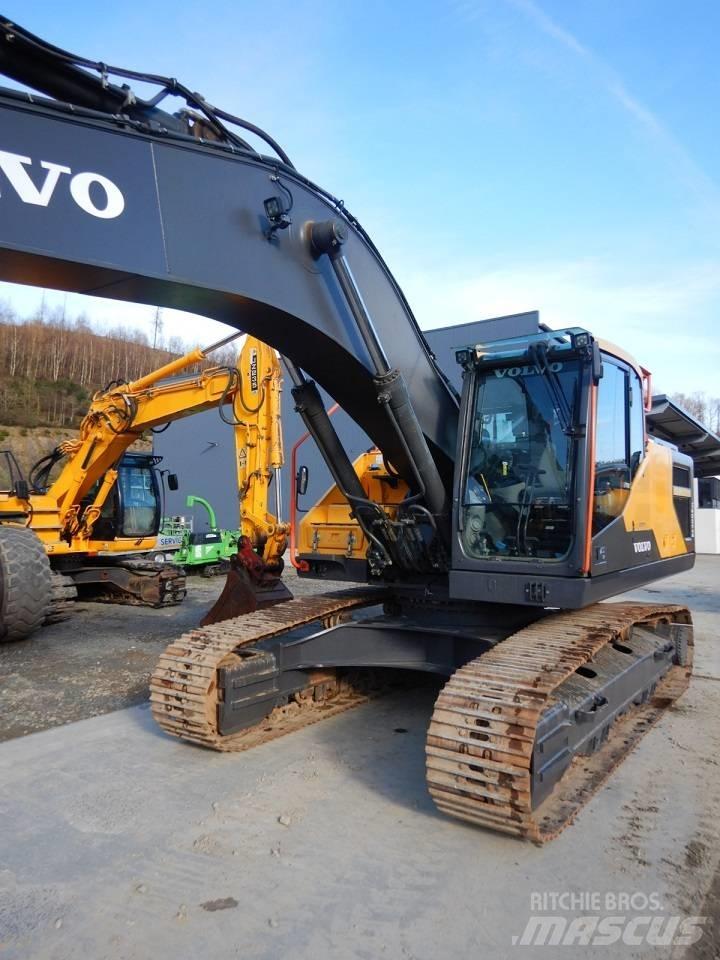 Volvo EC 300 E حفارات زحافة