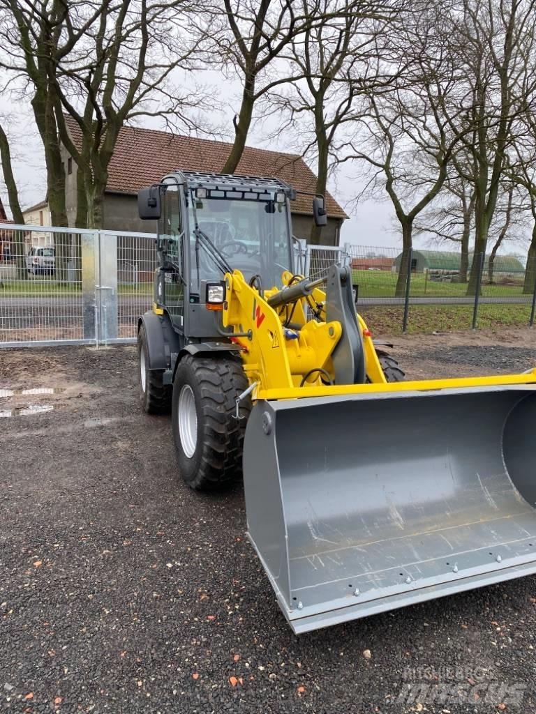 Wacker Neuson WL 52 لوادر بعجل