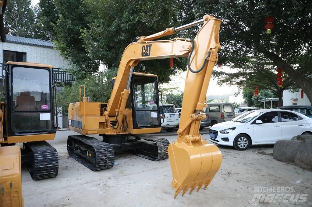 CAT E 70 B حفارات صغيرة أقل من 7 طن (حفارات صغيرة)