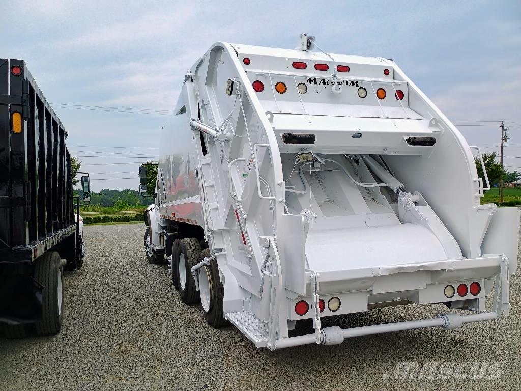 Freightliner M2 شاحنات المخلفات