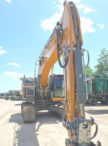 Liebherr R 930 NLC حفارات زحافة