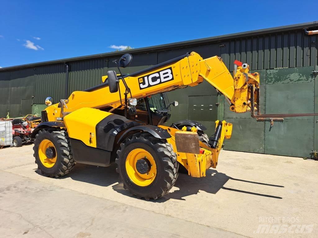 JCB 535-125 مناولات متداخلة