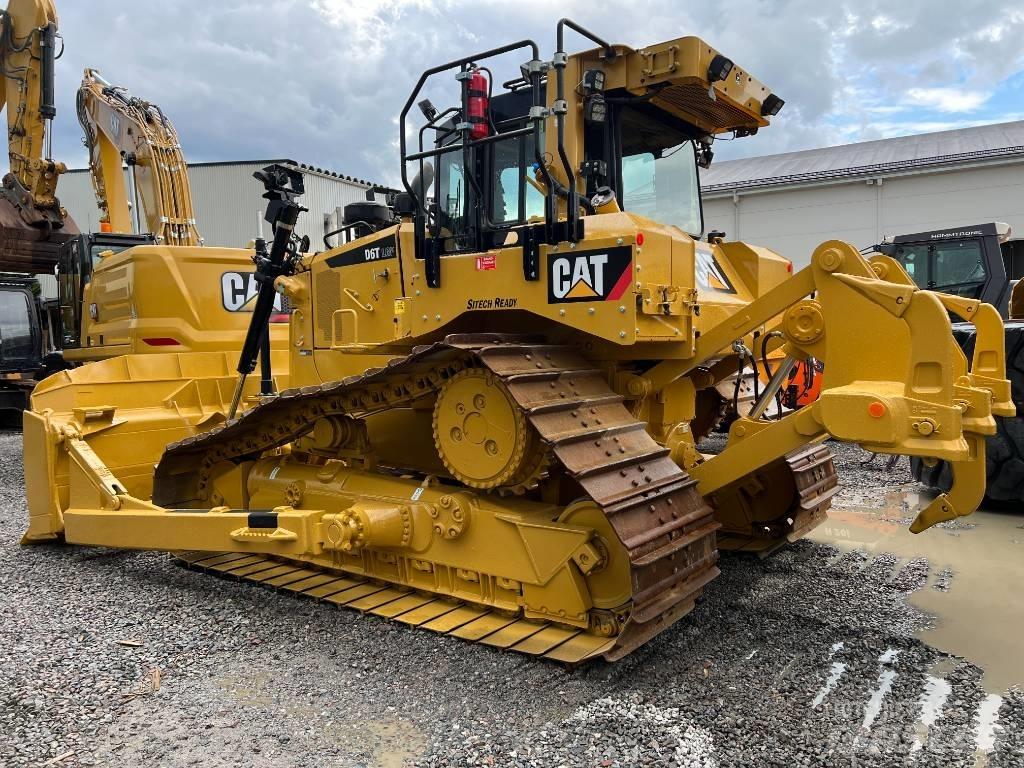 CAT D 6 T LGP بلدوزرات مجنزرة