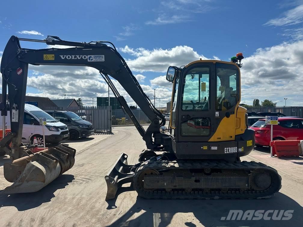 Volvo ECR 88 D حفارات وسط 7 طن - 12 طن