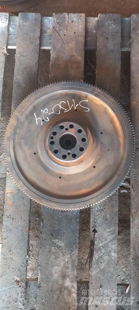 Scania R 440.   1805086 محركات