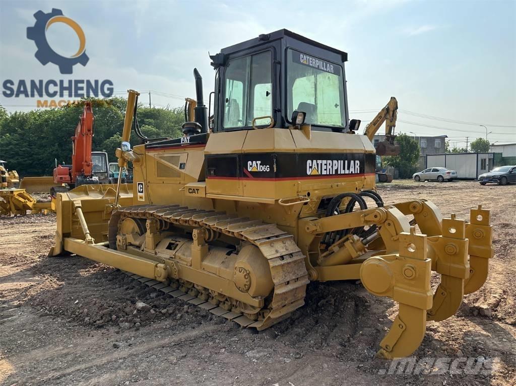 CAT D6G بلدوزرات مجنزرة