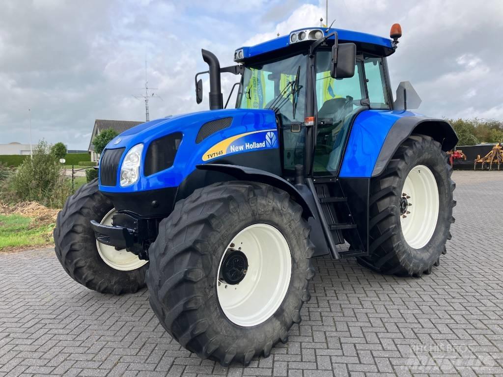 New Holland TVT 145 الجرارات
