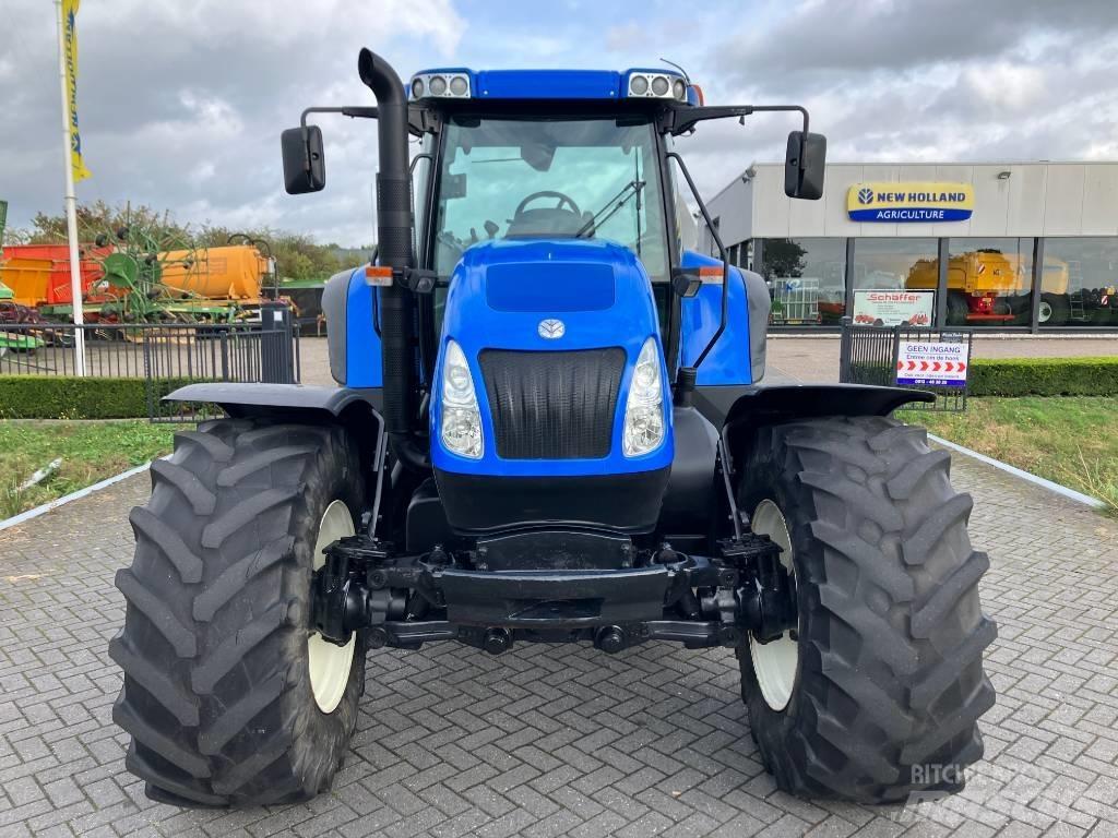 New Holland TVT 145 الجرارات