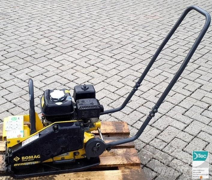 Bomag BVP 10/36 دكاكات أفقية