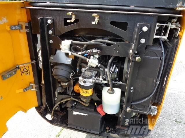 JCB 15C-1 حفارات صغيرة أقل من 7 طن (حفارات صغيرة)