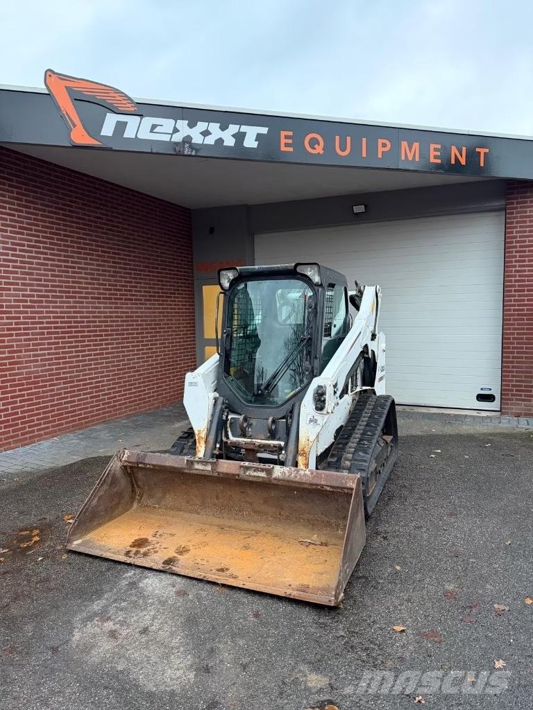 Bobcat T 590 لوادر انزلاقية التوجيه
