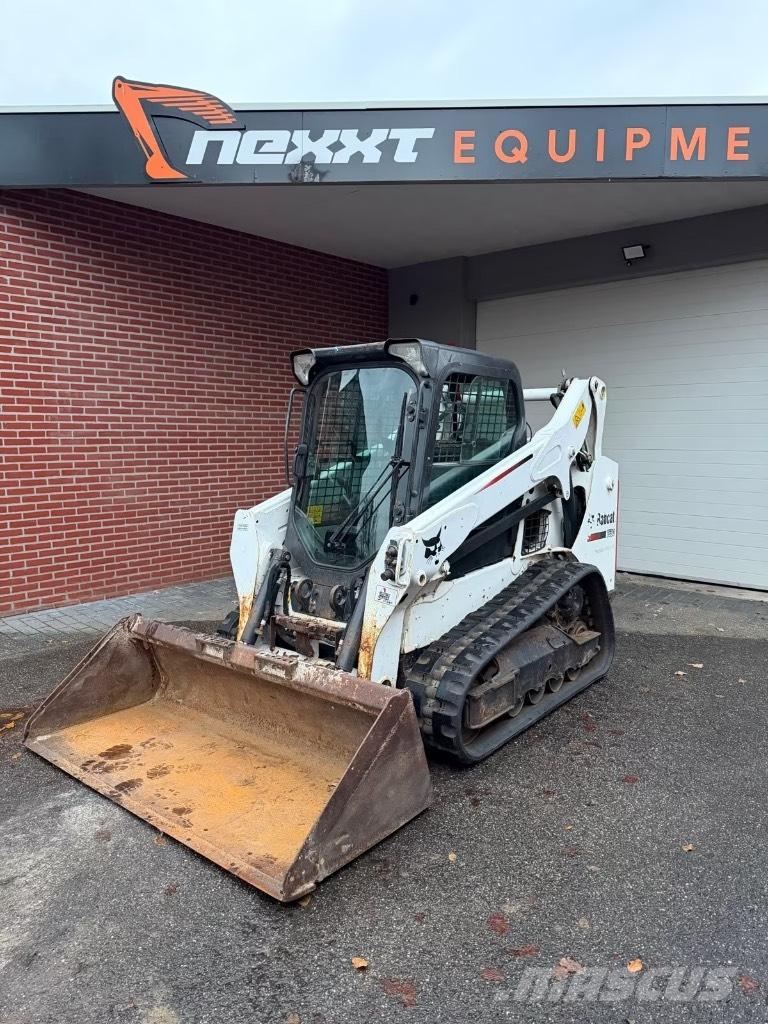 Bobcat T 590 لوادر انزلاقية التوجيه