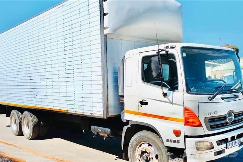 Hino 500 2626 شاحنات أخرى
