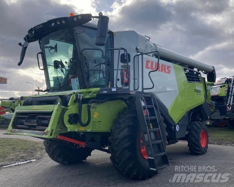 CLAAS TRION 660 حصادات
