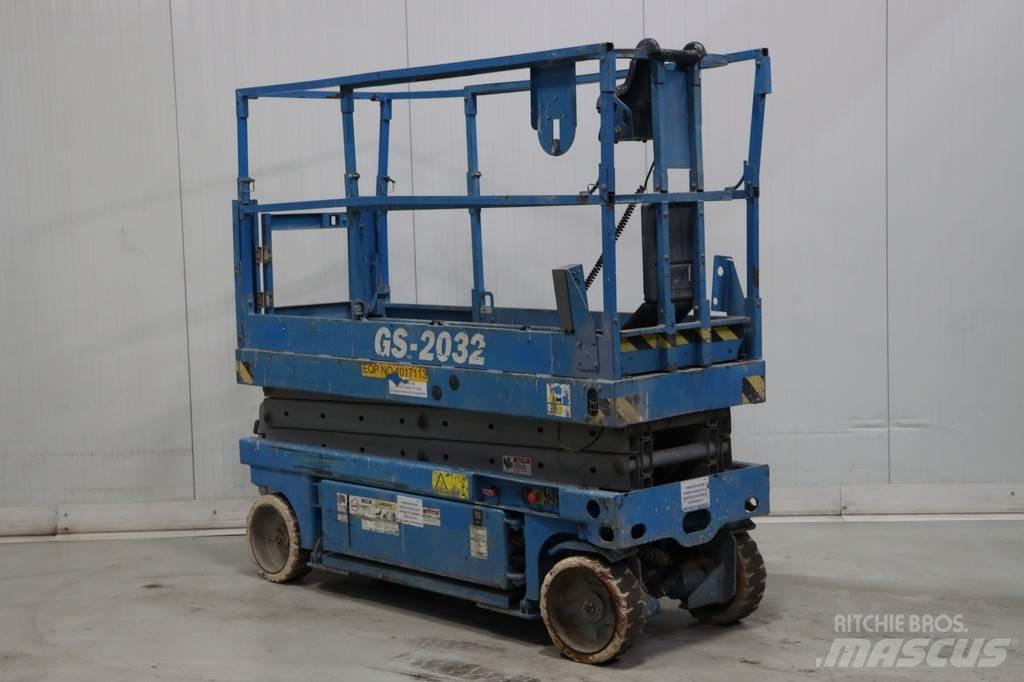 Genie GS-2032 رافعات مقصية الشكل