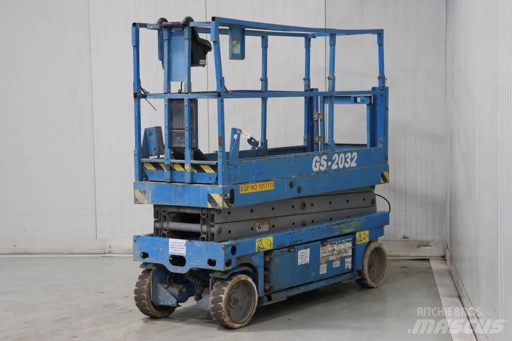 Genie GS-2032 رافعات مقصية الشكل
