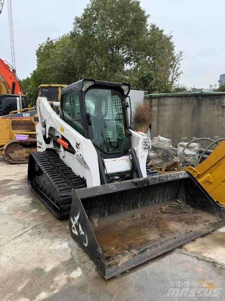 Bobcat T 770 لوادر زحافة