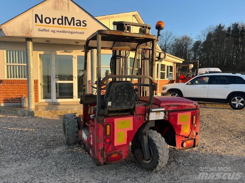 Moffett M4 25.3 شاحنات الديزل