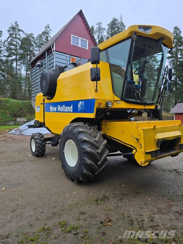 New Holland TC 5050 حصادات