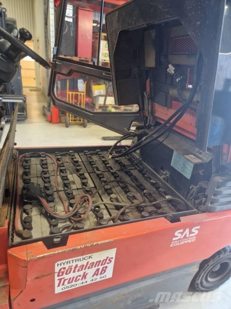 Toyota 7 FBMF 30 شاحنات ذات رافعات شوكية تعمل بالكهرباء