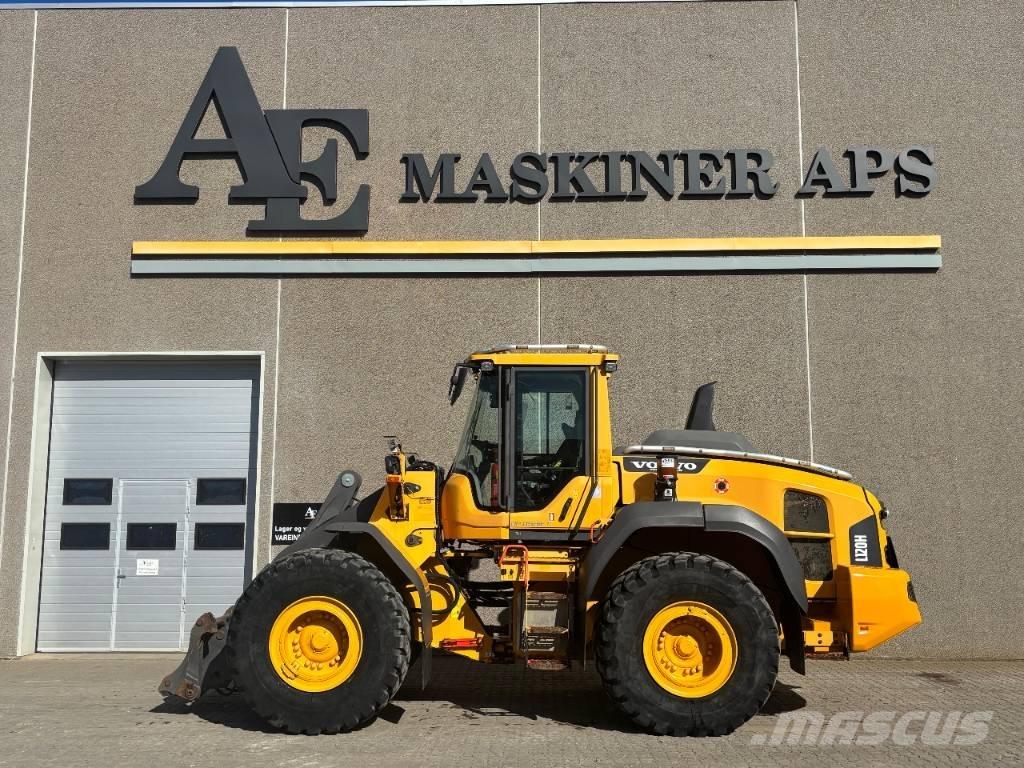 Volvo L 120 H لوادر بعجل