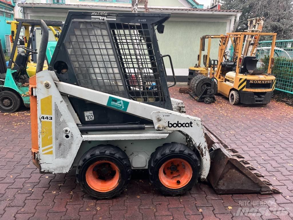 Bobcat 443    V-4129 مناولات متداخلة