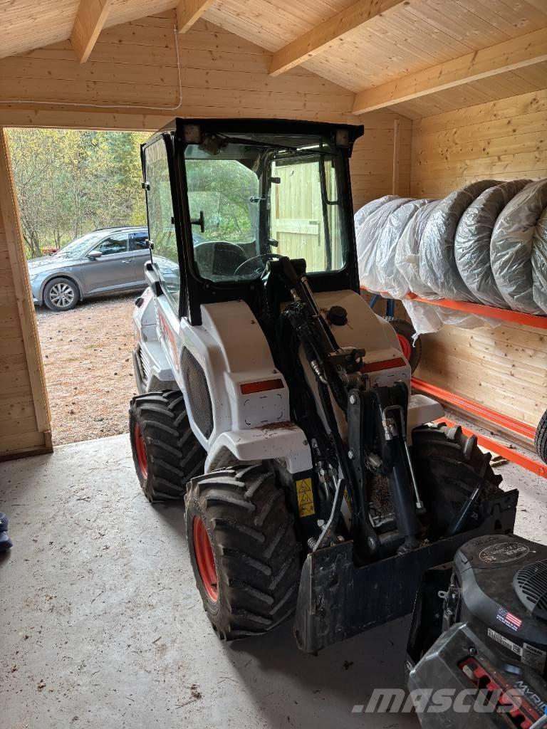 Bobcat L 28 لوادر صغيرة