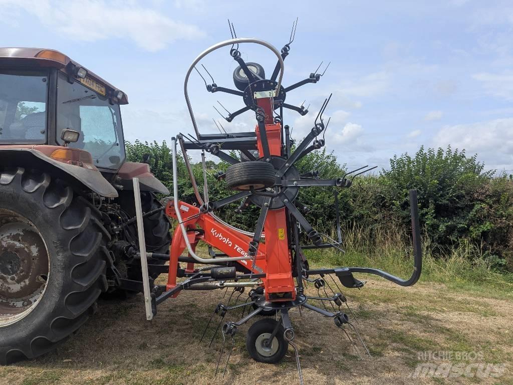 Kubota TE 6576 ملحقات ماكينات القش والعلف