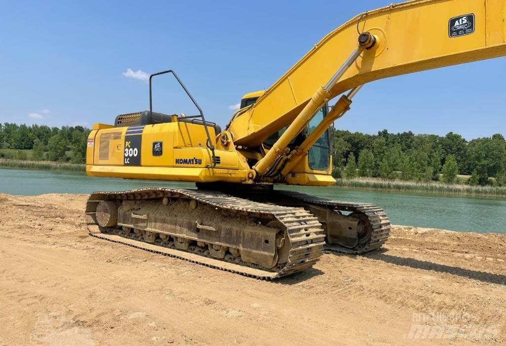 Komatsu PC 300 LC حفارات زحافة