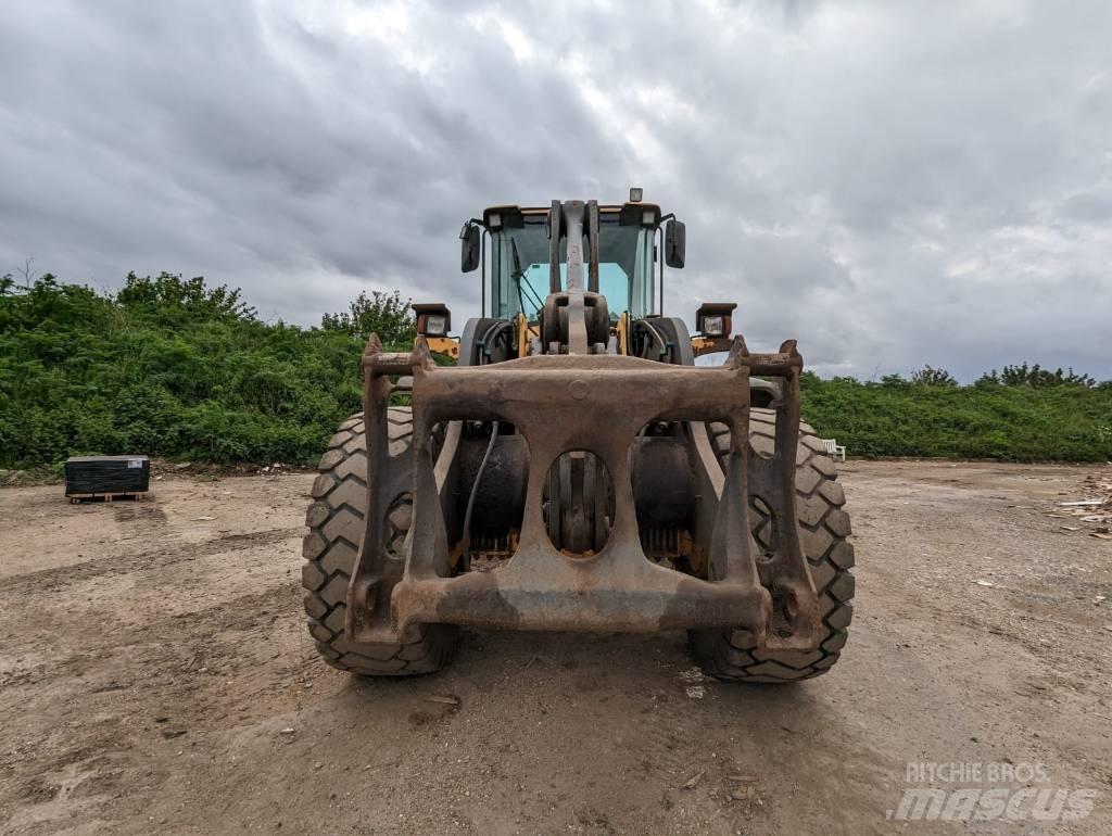 Volvo L 110 F لوادر بعجل