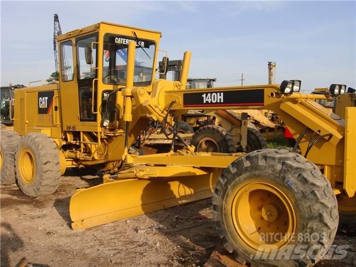 CAT 140 H معدات تمهيد الطرق