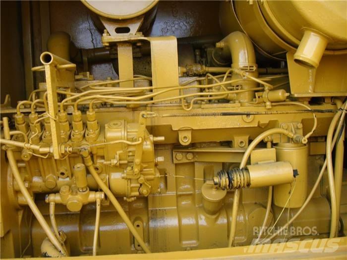 CAT 140 H معدات تمهيد الطرق