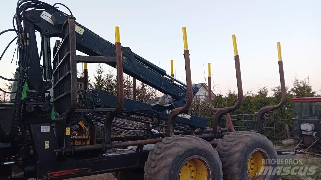 John Deere 1010D شاحنات