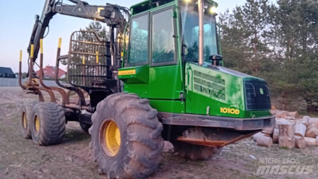 John Deere 1010D شاحنات