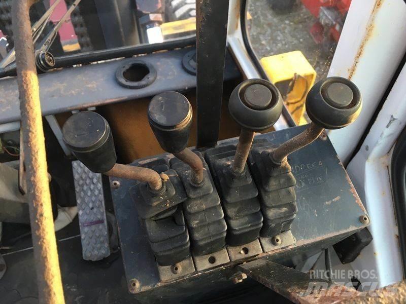 Kalmar DC15-1200 شاحنات الديزل