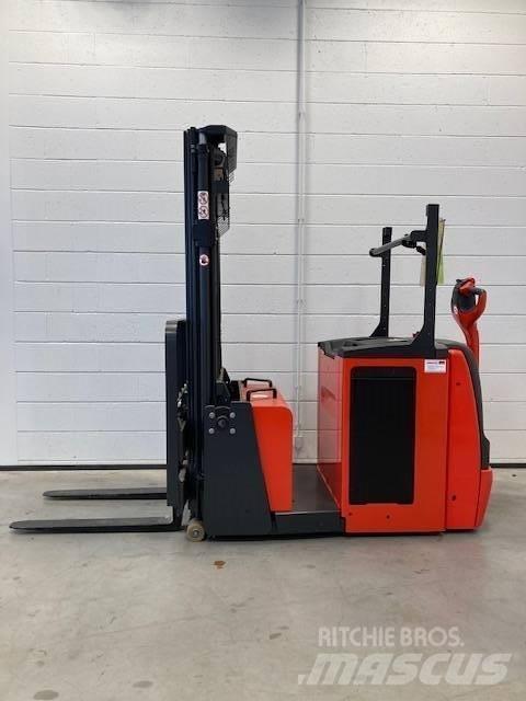Linde L12AC/1171-01 معدات التكديس الجوالة