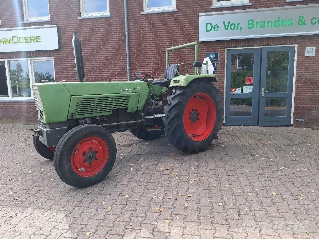 Fendt 5S الجرارات
