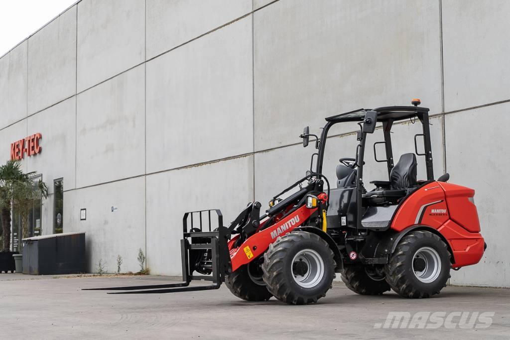 Manitou MLA 4-50 H لوادر صغيرة