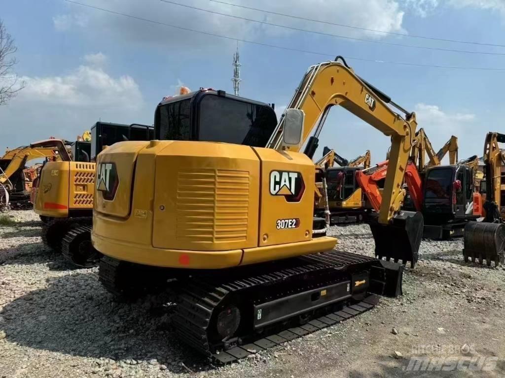 CAT 307E2 حفارات زحافة