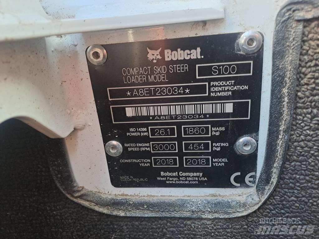 Bobcat S 100 لوادر انزلاقية التوجيه
