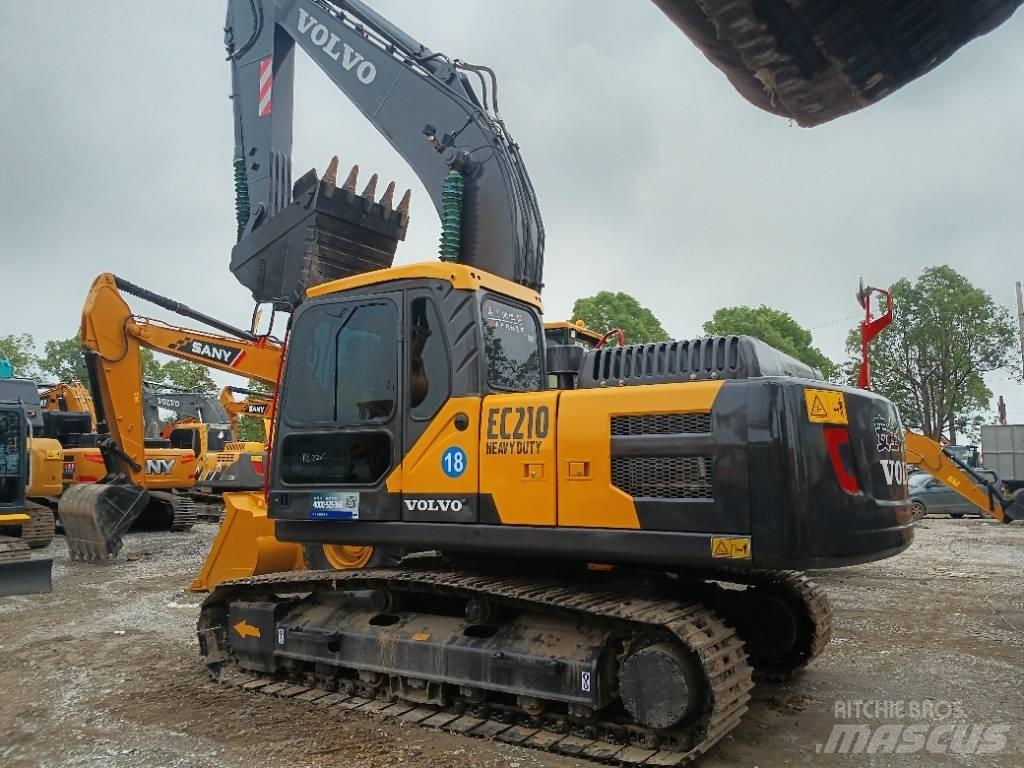 Volvo EC 210 حفارات زحافة