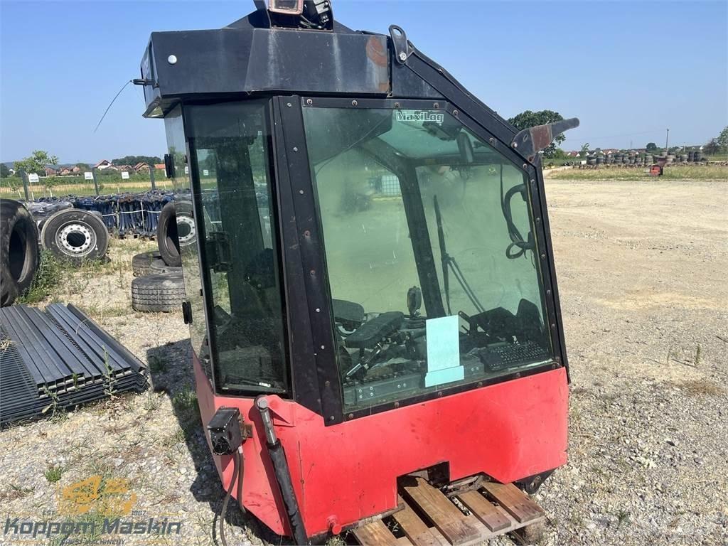 Valmet 911.1 كابينة والداخلية