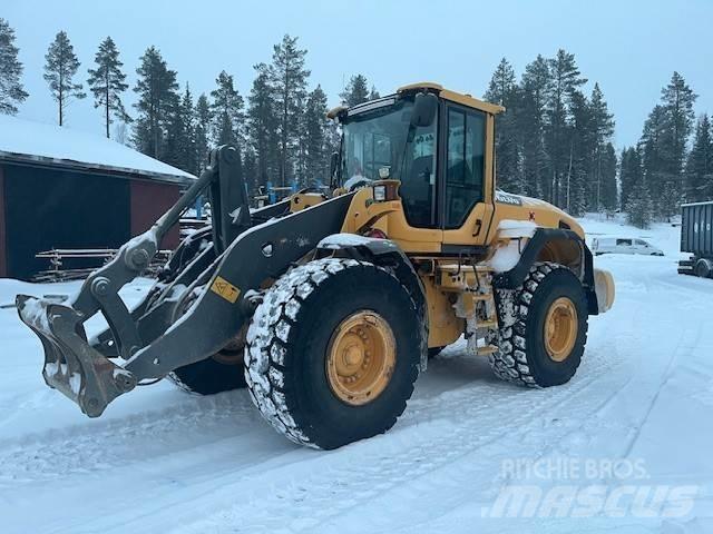 Volvo L120G لوادر بعجل