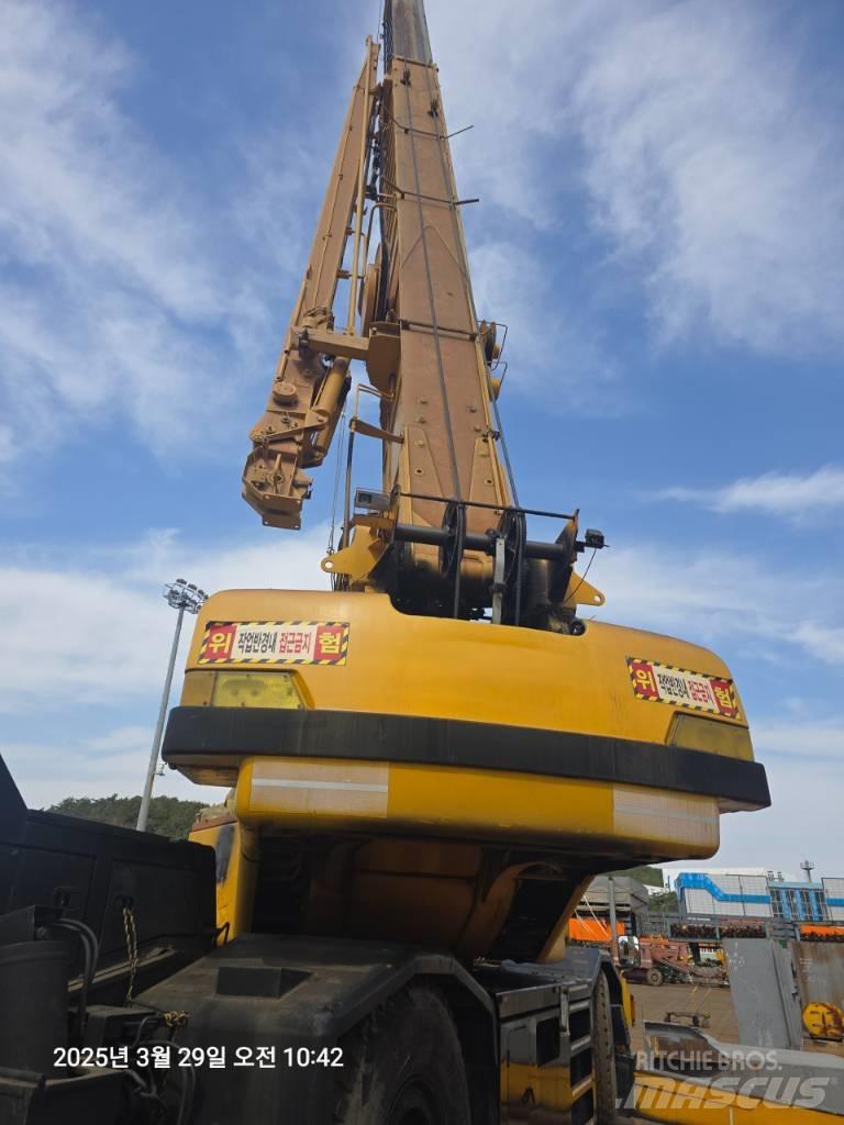 Kobelco RK 450 رافعات الطرق الوعرة